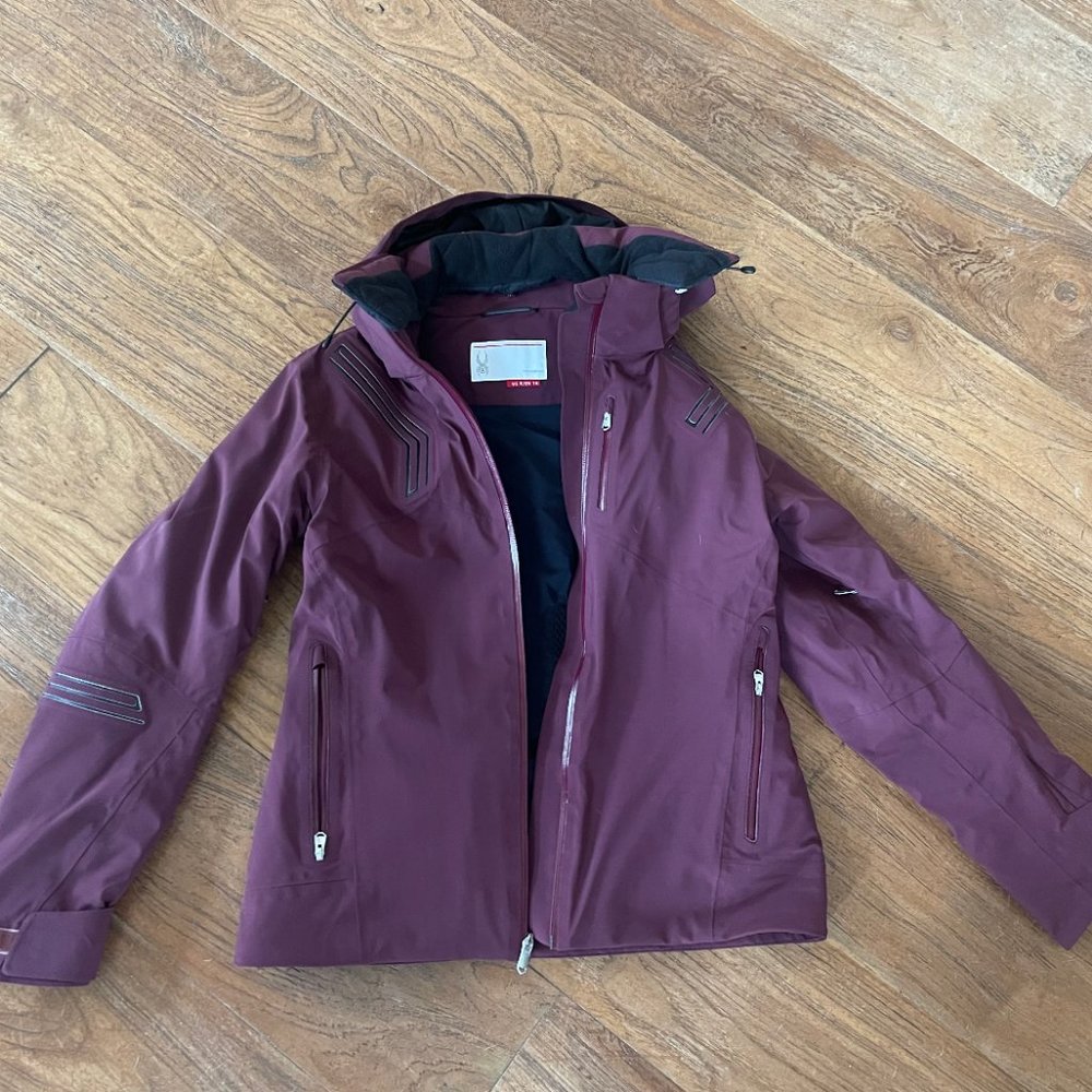 Spyder Hera No Fur Ladies Jacket size 8 Color Fini (Maroon)